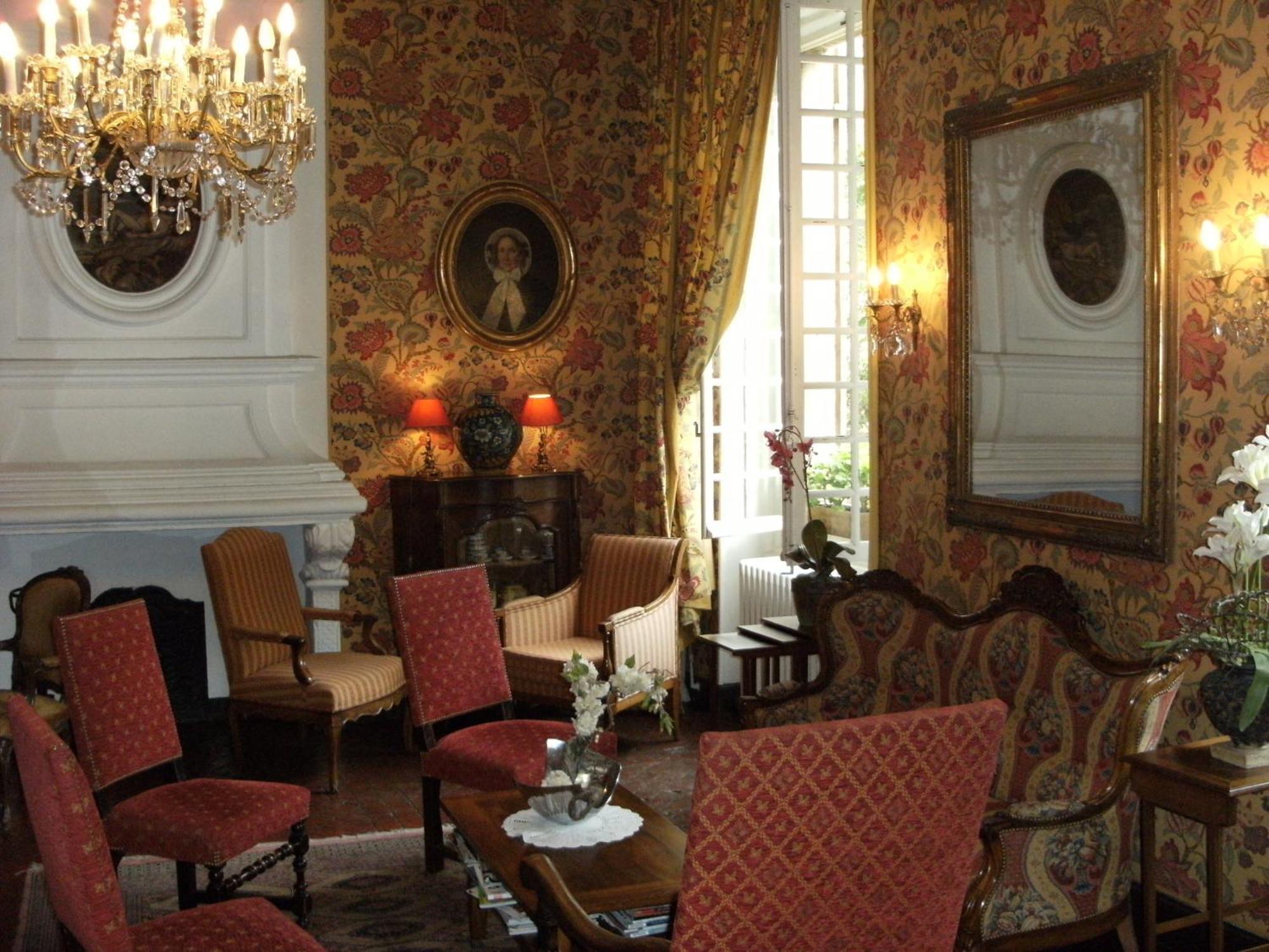 Hostellerie Le Beffroi فيسون-لا-رومان المظهر الخارجي الصورة